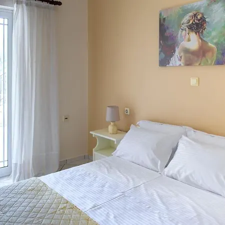 Panos Triple Apartman *